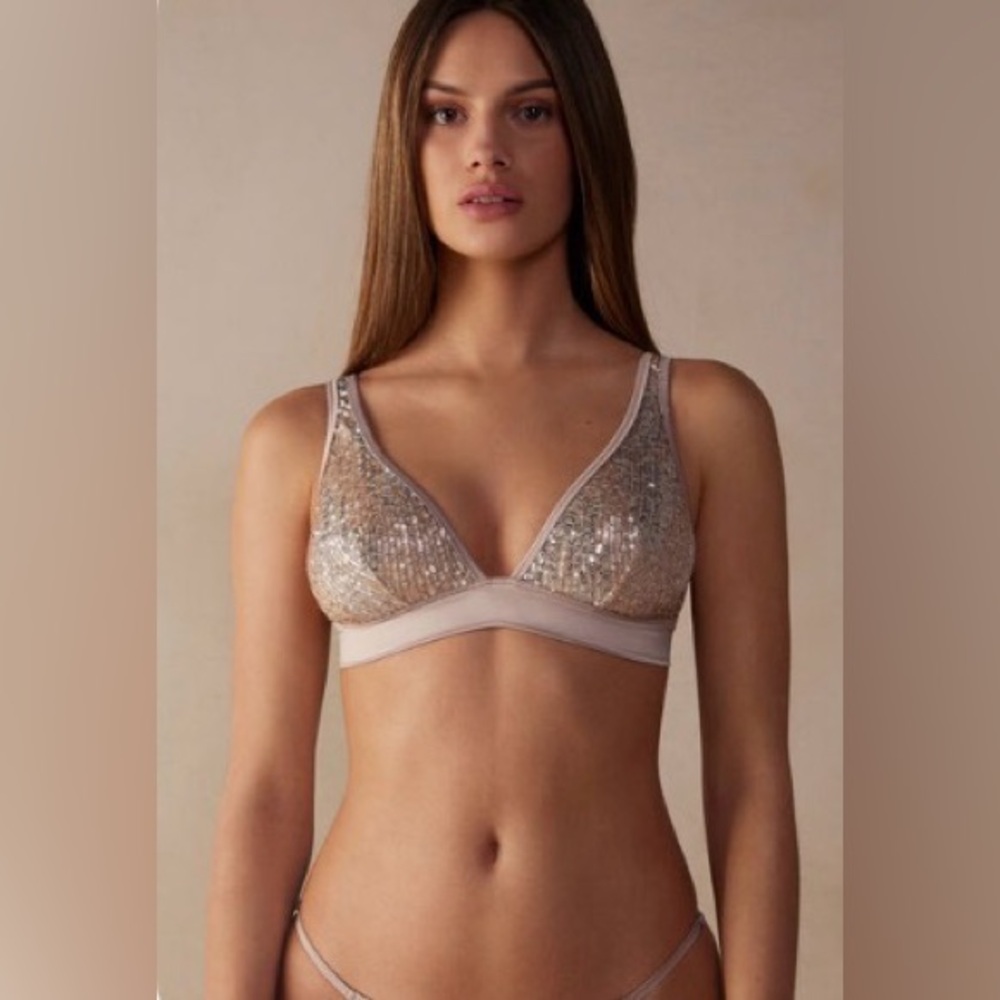 Intimissimi Sequin Satin Triangle Bra – Size 32B